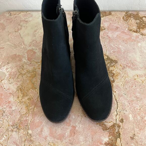 TOMS Black Sadie Suede Wedge Ankle Boot Bootie Womens 6.5 New - Picture 3 of 11